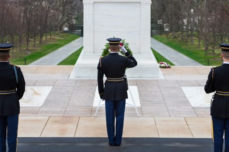 Washington visitare il Cimitero di Arlington oltre il fiume